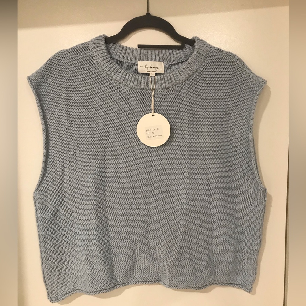 NWT! IN FEBRUARY sleeveless knit top SZ M